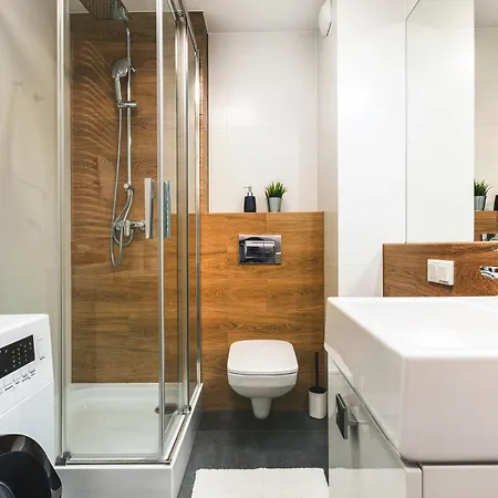 Komfort Z Balkonem I Parkingiem W Centrum Wroclawia Lejlighed