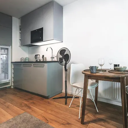 Komfort Z Balkonem I Parkingiem W Centrum Wroclawia