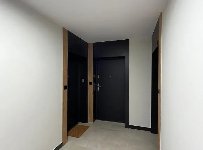 Apartamento Komfort Z Balkonem I Parkingiem W Centrum Wroclawia Breslavia