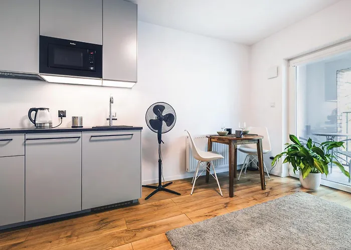 Komfort Z Balkonem I Parkingiem W Centrum Wroclawia Apartamento *